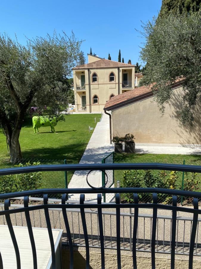 Baia Dei Pini Hotel Torri Del Benaco