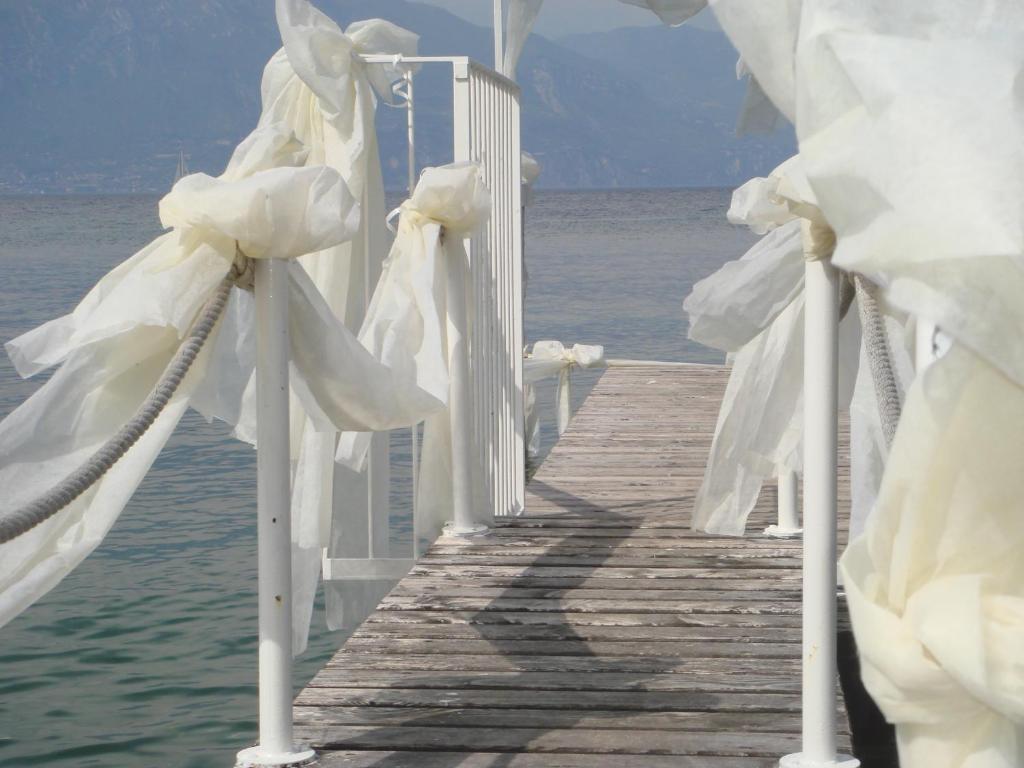 Baia Dei Pini Torri Del Benaco